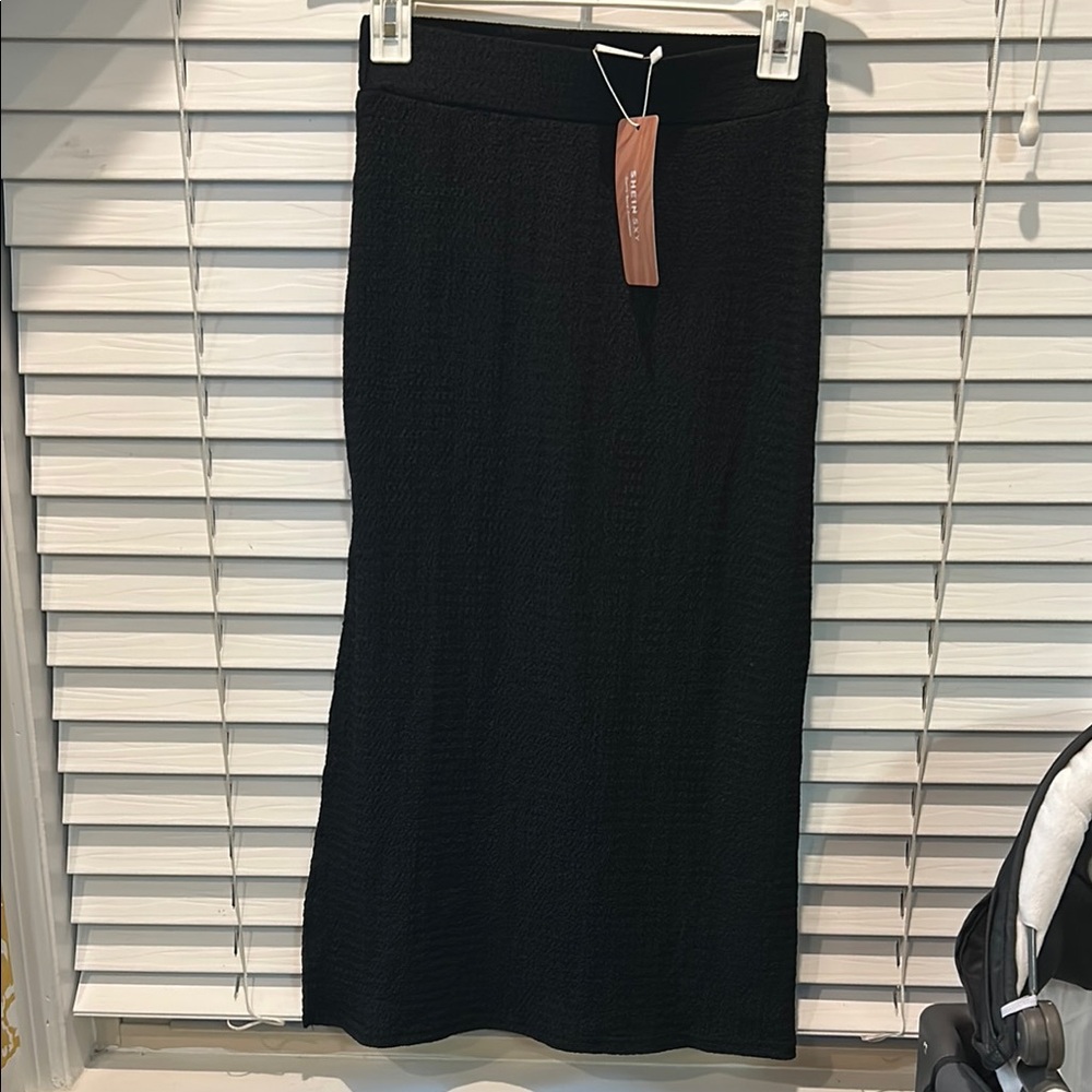 SHEIN Classic Black Pencil Skirt